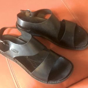 Black sandals by Keen. Size 9 gently used.